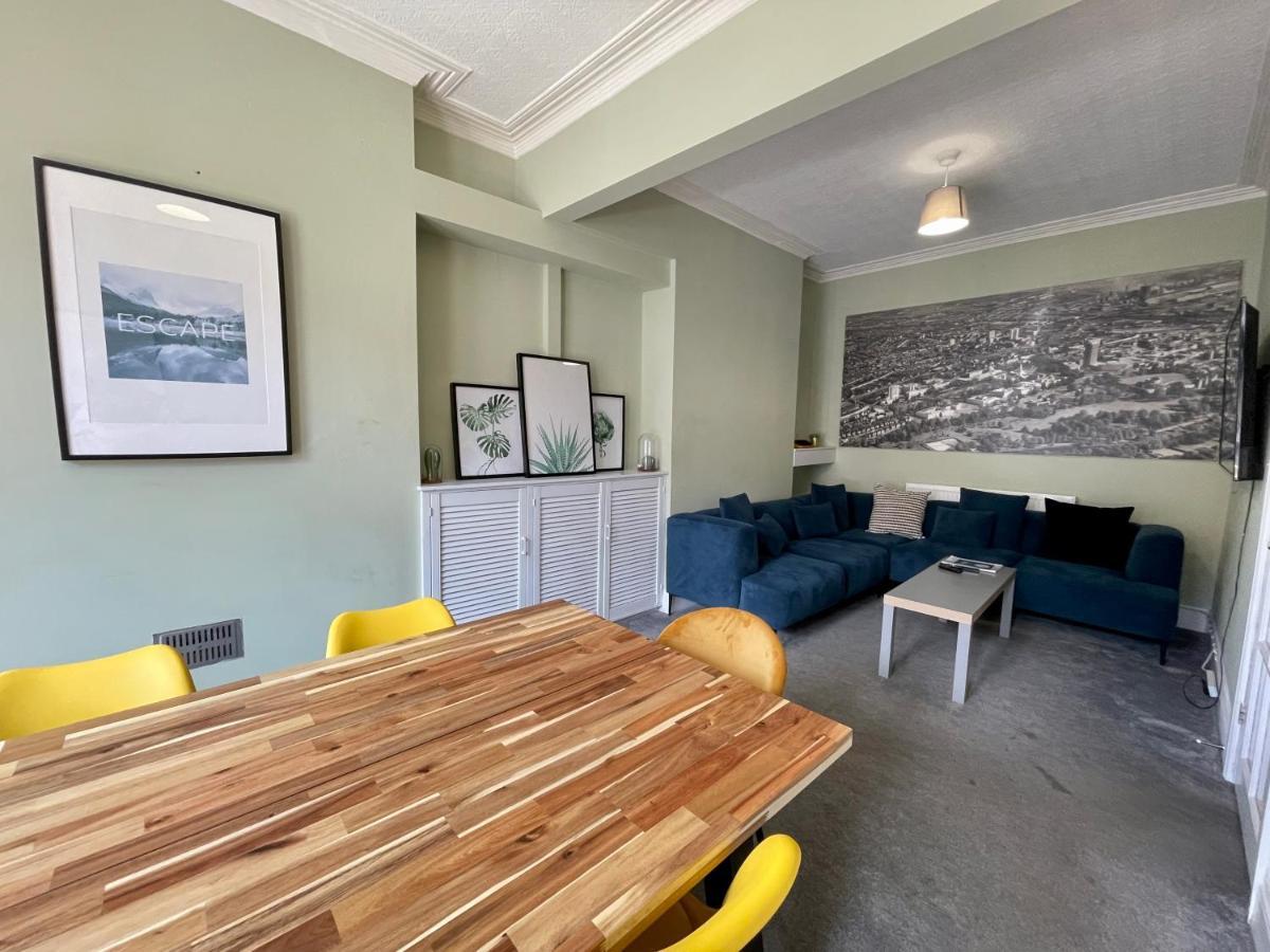 Edwardian City Centre House For Big Groups, Offroad Parking & Hot Tub! カーディフ エクステリア 写真
