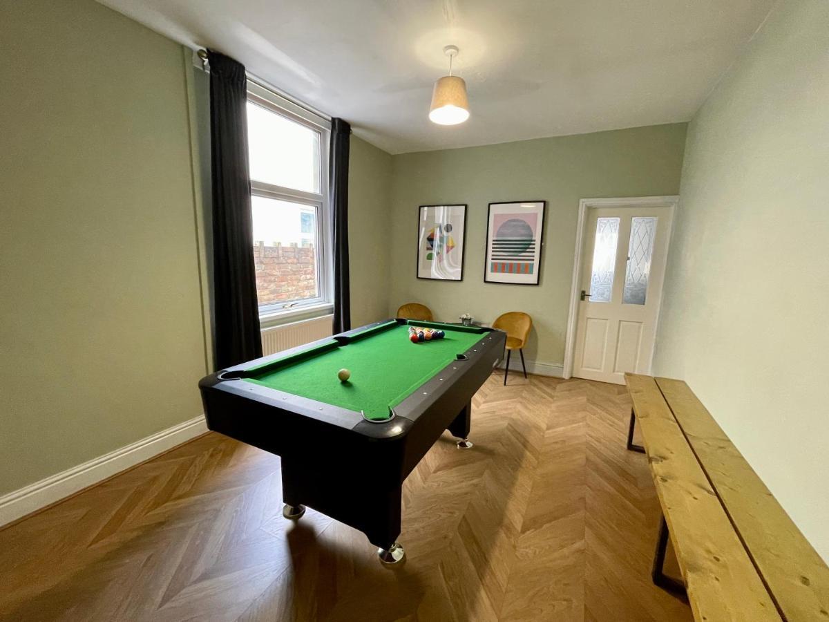 Edwardian City Centre House For Big Groups, Offroad Parking & Hot Tub! カーディフ エクステリア 写真