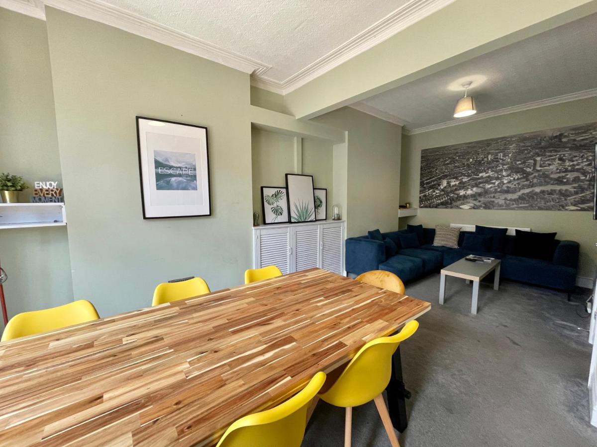 Edwardian City Centre House For Big Groups, Offroad Parking & Hot Tub! カーディフ エクステリア 写真